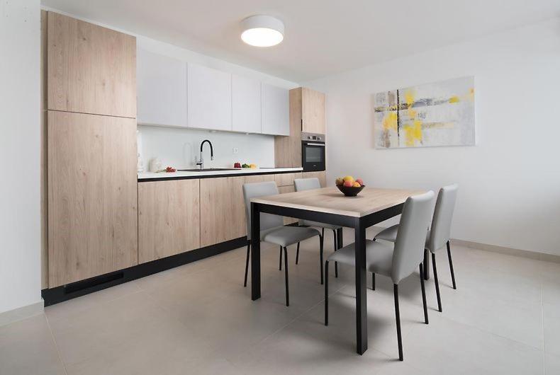 Edra Suite Apartment Umag Exterior photo