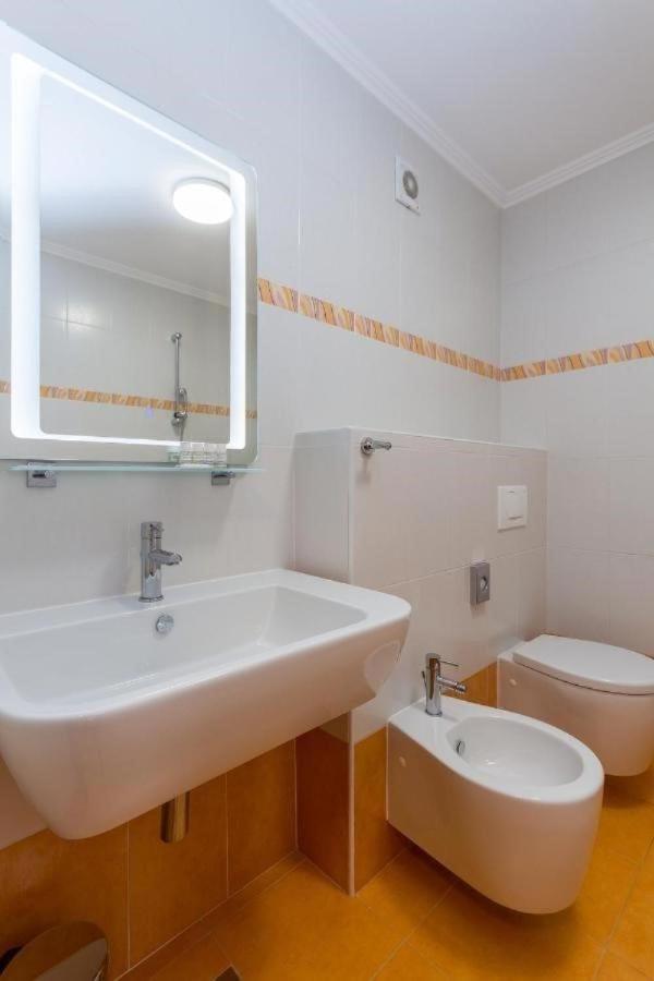 Edra Suite Apartment Umag Exterior photo