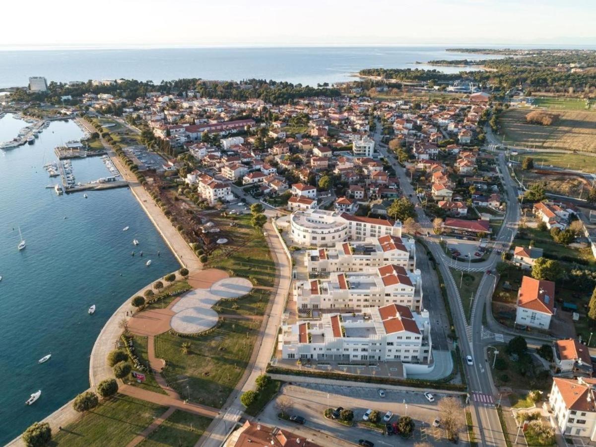 Edra Suite Apartment Umag Exterior photo